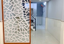 Nhà thuê nguyên căn hẻm Dã Tượng P10Q8 - Giá : 9 Triệu