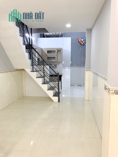 Nhà thuê nguyên căn hẻm Dã Tượng P10Q8 - Giá : 9 Triệu