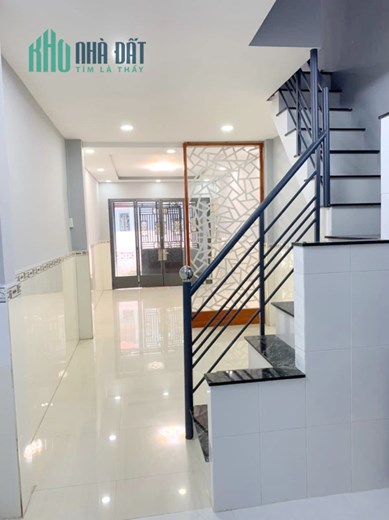 Nhà thuê nguyên căn hẻm Dã Tượng P10Q8 - Giá : 9 Triệu