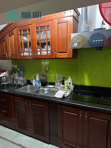 Chính chủ bán nhà tập thể tầng 1 ngõ 68 Quan Nhân, Cầu Giấy. Gần Royal City. Kinh doanh dc