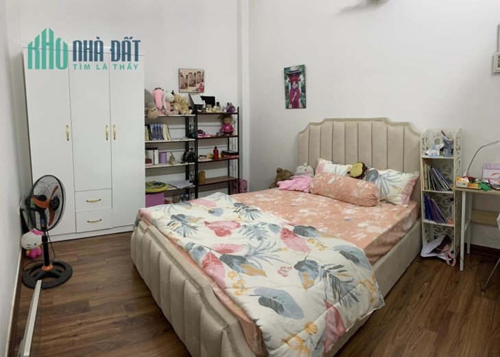 Bán luôn nhà 8,7 tỷ MT 4,5m Ngõ 203 Kim Ngưu 70m2x5T, SĐCC