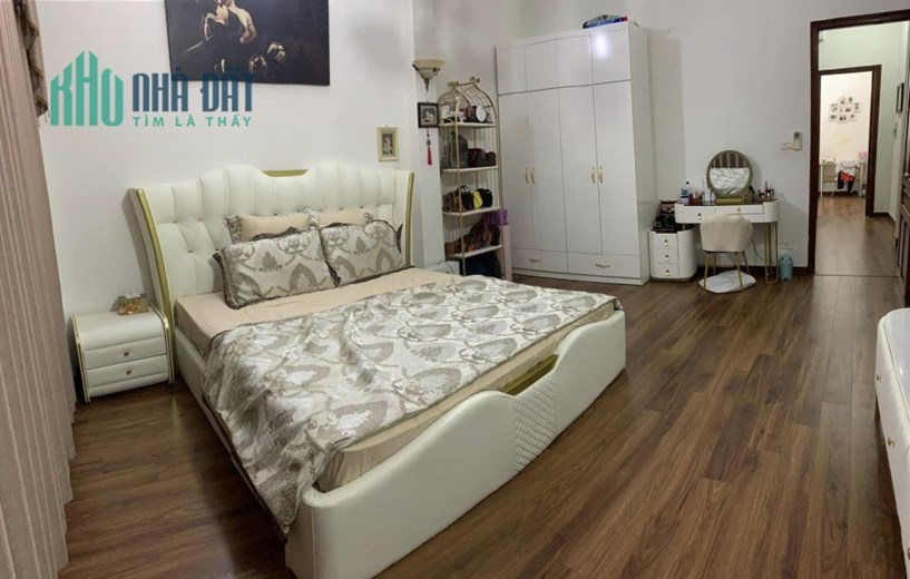Bán luôn nhà 8,7 tỷ MT 4,5m Ngõ 203 Kim Ngưu 70m2x5T, SĐCC