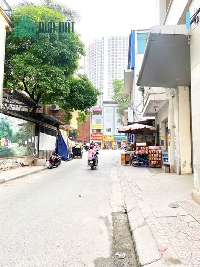 Bán nhà Ngã Tư Sở, LÔ GÓC CỰC SÁNG - THOÁNG, Nhà 6 tầng, DT 38m2, Giá chỉ 6,1 tỷ.