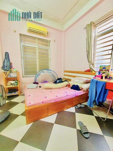 Nhà Khương Đình 47m2, 4T, 3 mặt thoáng, nhỉnh 4 tỷ