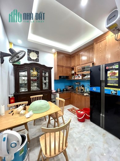 SIÊU HIẾM, Nhà Mễ Trì 42m2 x 5T, OTO ĐỖ - KD 3.99 Tỷ