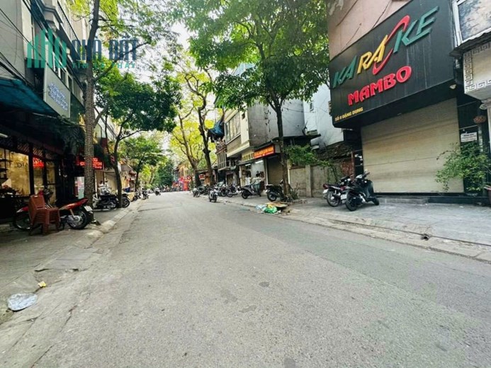 BÁN ĐẤT TẶNG NHÀ MẶT PHỐ Đặng Dung DT100m, 3T, MT 5.3m, giá 34.8 tỷ Ba Đình