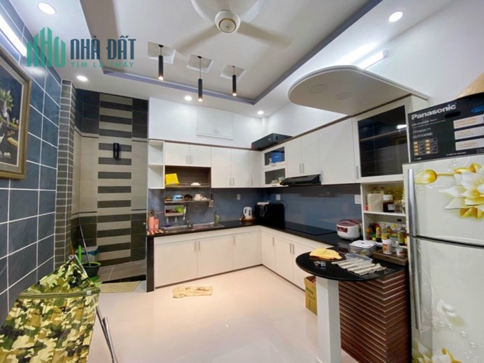 BÁN NHÀ SIÊU ĐẸP, KHU TRUNG TÂM QUẬN TÂN PHÚ