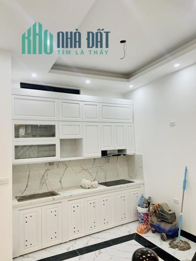 Bán nhà Phân Lô Tây Sơn, 43m2, Ô tô, Văn Phòng, gần Phố Thái Hà, Đống Đa, 8,78 tỷ