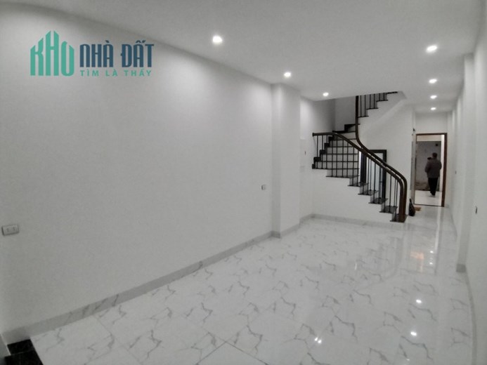 Bán nhà Xuân Thuỷ, Cầu Giấy. 47m2x6; giá 11.2 tỷ. Phương