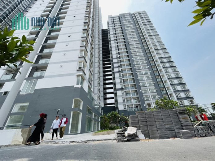 Chủ kẹt tiền cần bán gấp căn hộ The Western Capital Quận 6, 4 mặt tiền đường.