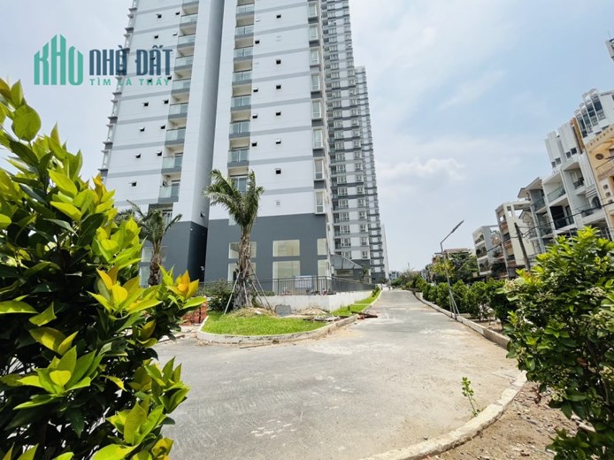 Chủ kẹt tiền cần bán gấp căn hộ The Western Capital Quận 6, 4 mặt tiền đường.