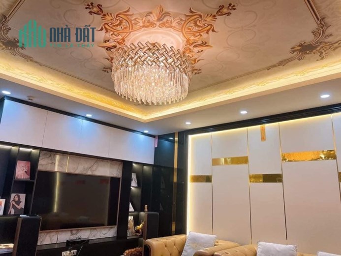 BÁN ĐẤT TẶNG NHÀ, THỤY KHUÊ 50M x 6T, KINH DOANH, Ở SƯỚNG CHỈ 5.7 TỶ
-	Nằm trên trục đường lớn cực