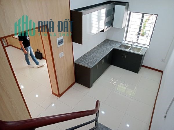 Bán nhà mới xây 2 tầng 2 mặt tiền trung tâm phường Ngọc Trạo