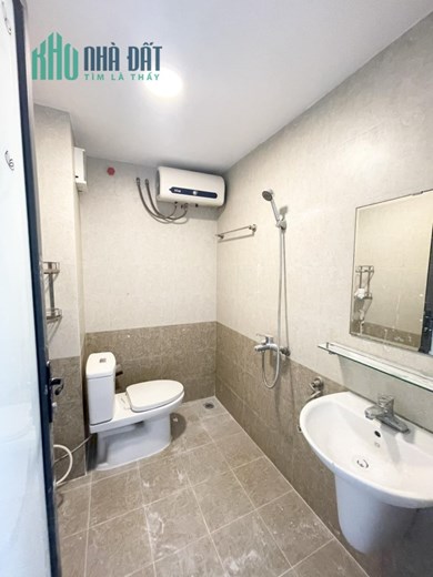 Bán Nhà Mặt Đường Bưởi , Ba Đình - 40M - MT : 6,9m - Kinh Doanh Đỉnh - Sổ A4 - 9,5 Tỷ.