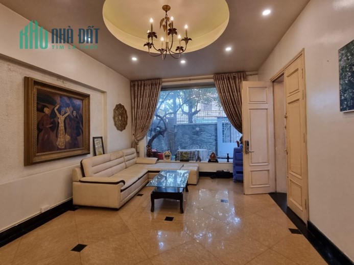Bán BIỆT THỰ  Dt200n2, Mt8m, 4t, phố Nguyễn Văn Huyên, Câu Giấy, Ô TÔ Kinh Doanh, giá 42 tỷ.