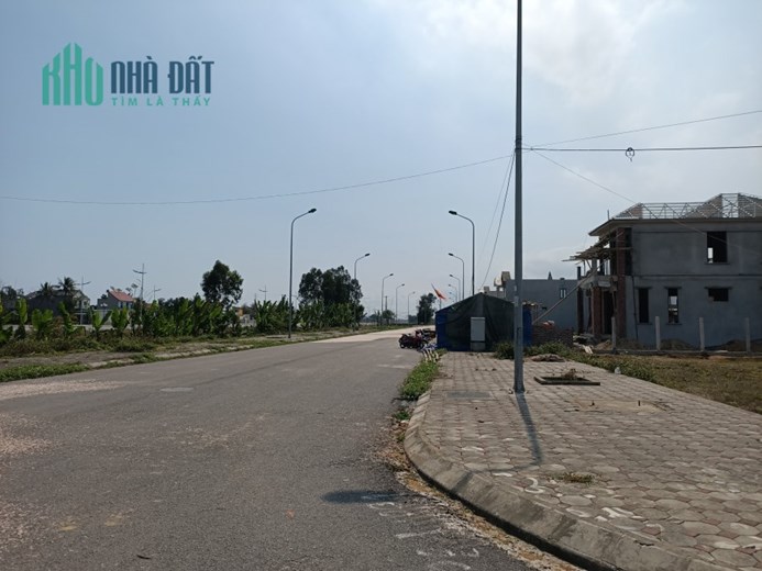 Cần tiền cắt lỗ 300tr lô đất mua để dành gần ngay chợ Quảng Hùng