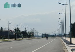 Cần tiền bán cắt lỗ ngay 300tr lô đất mua để dành ngay chợ Quảng Hùng