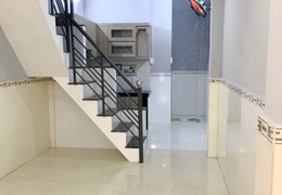 Cho thuê NNC hẻm Dã Tượng P10Q8. Giá 9 triệu / Tháng