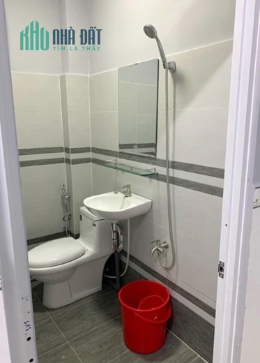 Cho thuê NNC hẻm Dã Tượng P10Q8. Giá 9 triệu / Tháng