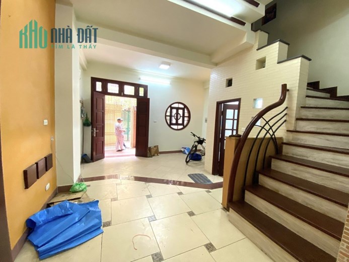 Bán nhà 48m2 phố Âu Cơ, Tây Hồ Dân xây 4 phòng ngủ 10m Ô tô 24 chỗ tránh 3.5 Tỷ