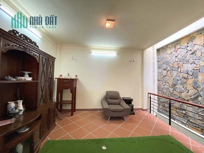 Bán nhà 46m2 phố Âu Cơ, Tây Hồ Chủ tự xây 4 phòng ngủ 10m Ô tô 24 chỗ tránh 3 Tỷ