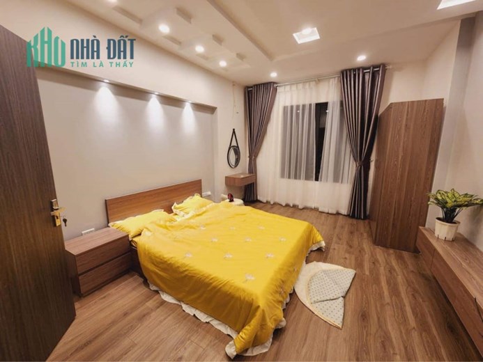 Bán ngôi nhà 48m2 phố Âu Cơ, Tây Hồ Chủ tự xây 4 phòng ngủ 10m Ô tô tránh 3.5 Tỷ