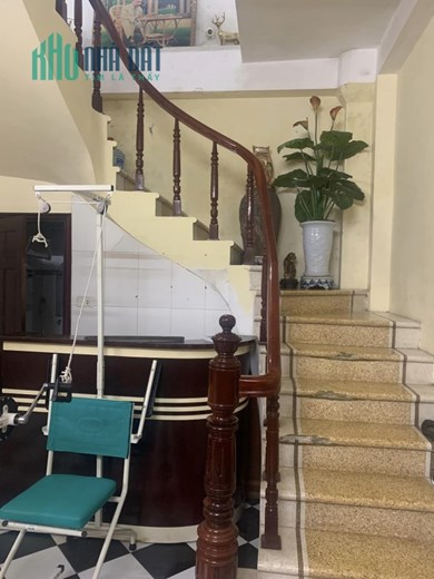 Bán căn nhà 49m2 phố Âu Cơ, Tây Hồ Dân xây 4 ngủ 10m Ô tô tránh 3 Tỷ