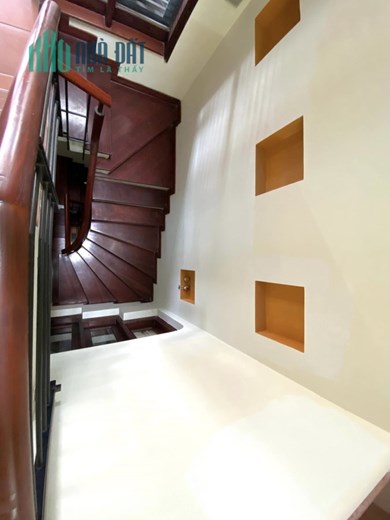 Bán ngôi nhà 48m2 phố Âu Cơ, Tây Hồ Chủ tự xây 4 ngủ 10m Mặt phố 3.5 Tỷ