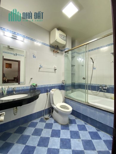 Bán nhà 50m2 phố Âu Cơ, Tây Hồ Chủ tự xây 4 phòng ngủ Mặt phố 10m 3.2 Tỷ