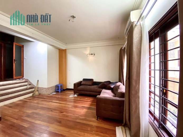 Bán căn nhà 50m2 phố Âu Cơ, Tây Hồ Dân xây 4 phòng ngủ 10m Mặt phố 3.4 Tỷ