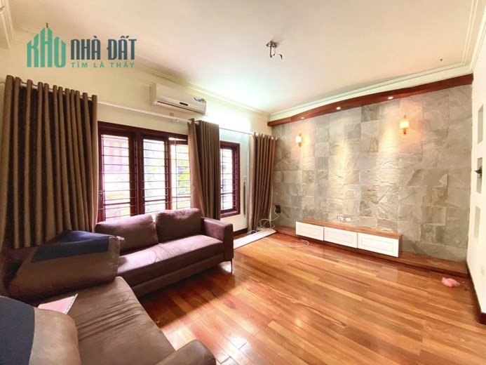 Bán căn nhà 50m2 phố Âu Cơ, Tây Hồ Dân xây 4 phòng ngủ 10m Mặt phố 3.4 Tỷ
