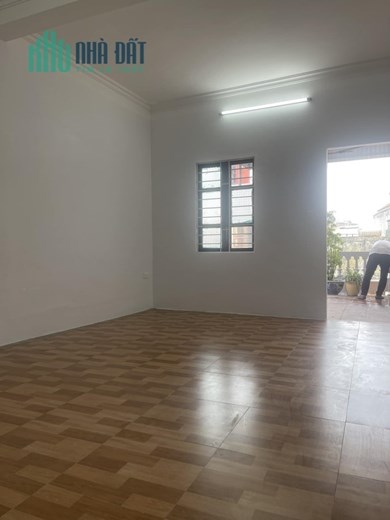 Cho thuê nhà nguyên căn 87m2, 4m, 3T, 4N, mặt phố, KD, Xuân Đỉnh.