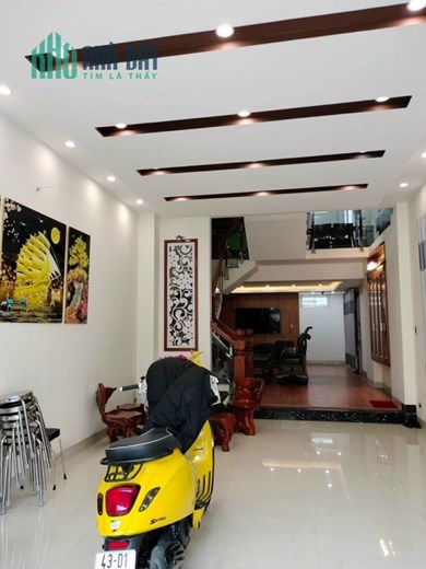 Chính chủ bán nhà 3 tầng mặt tiền Cù Chính Lan, kẹp 2 kiệt 2 bên hông- full nội thất đẹp.