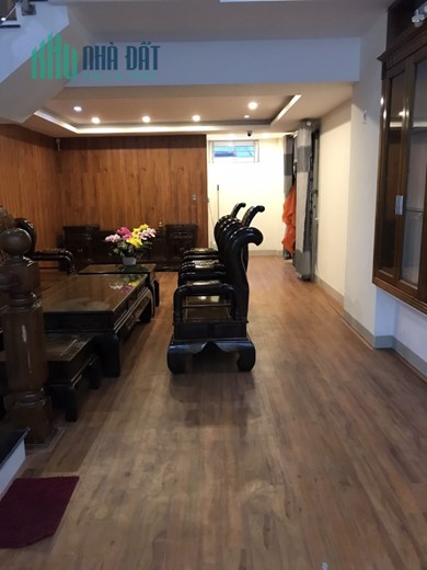 Chính chủ bán nhà 3 tầng mặt tiền Cù Chính Lan, kẹp 2 kiệt 2 bên hông- full nội thất đẹp.