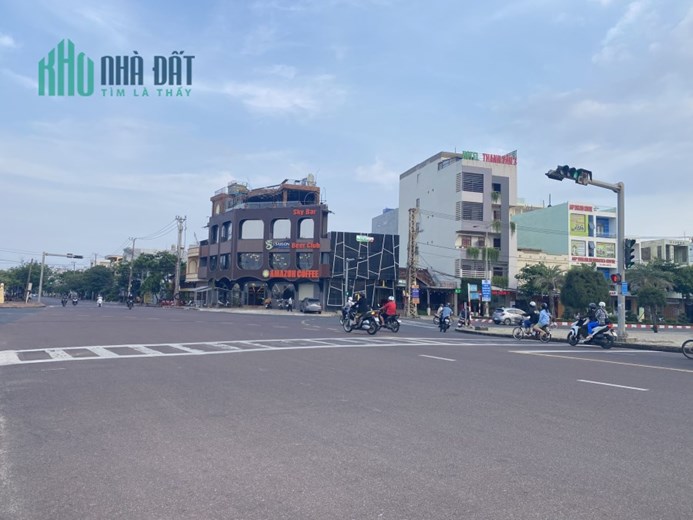 Siêu phẩm 8x20 view Quảng Trường 1/4, Biển, Trung Tâm TP Tuy Hòa