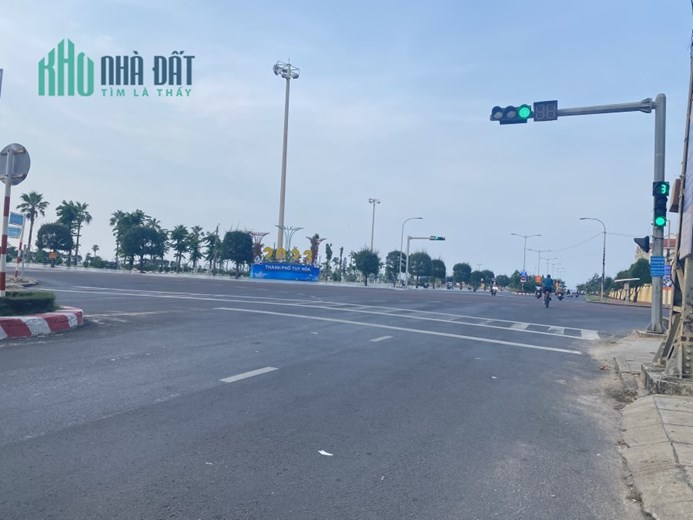 Siêu phẩm 8x20 view Quảng Trường 1/4, Biển, Trung Tâm TP Tuy Hòa
