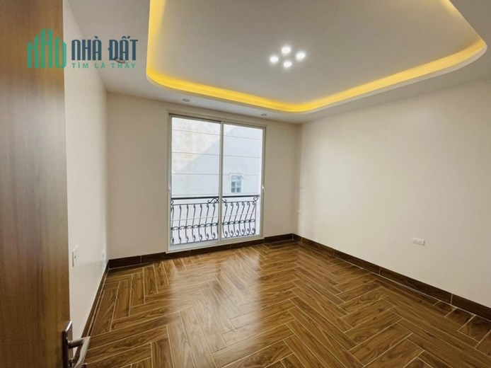 Cần bán nhà Nguyễn Khang, Cầu Giấy, nhà mới xây, lô góc, 43 x 4 tầng, về ở ngay