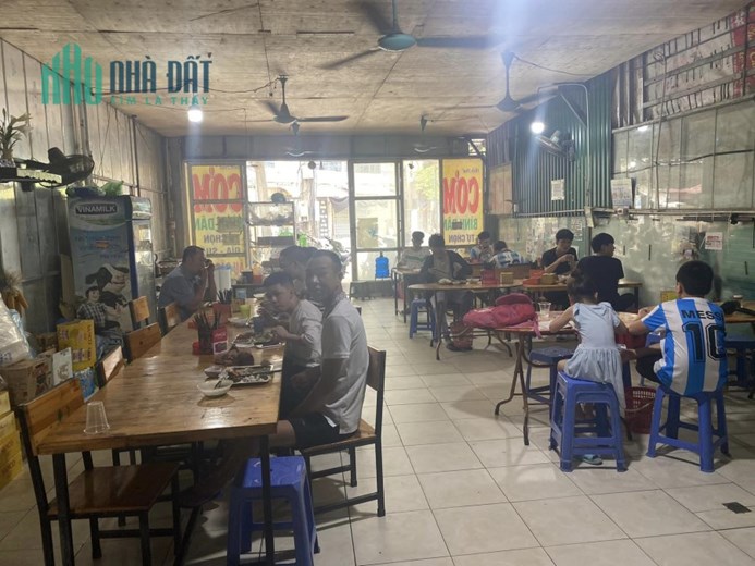 Do không thể tiếp tục công việc nên mình cần sang nhượng lại quán