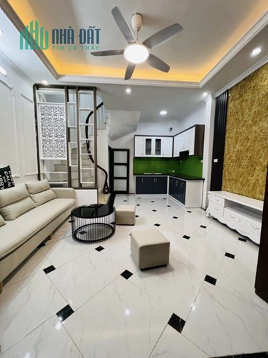 Siêu Phẩm Nhỏ Tiền NHà Đẹp Định Công Thượng Hoàng Mai 35m - 5T - MT 4.5 m - Giá Hơn 3 tỷ Tặng Full