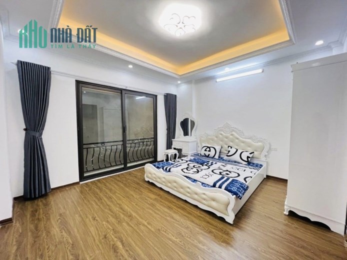 Siêu Phẩm Nhỏ Tiền NHà Đẹp Định Công Thượng Hoàng Mai 35m - 5T - MT 4.5 m - Giá Hơn 3 tỷ Tặng Full