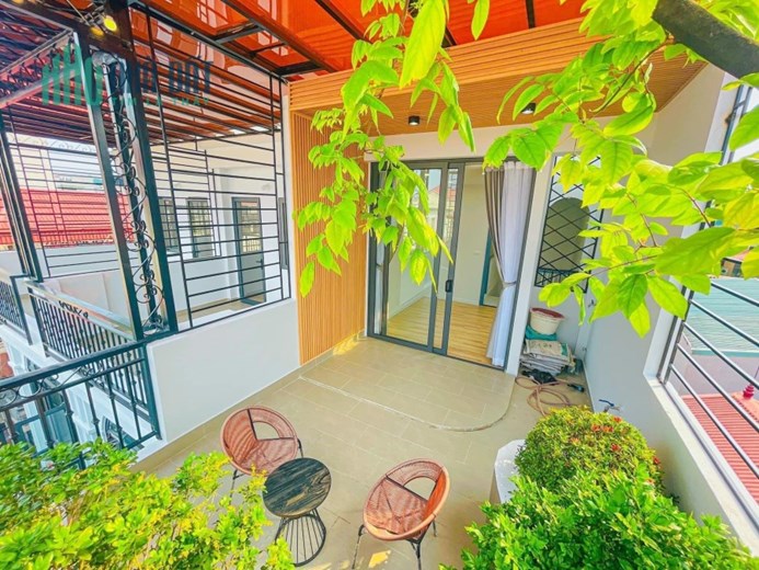CC bán nhà phố Yên Hòa 35Mx5T tặng full nội thất cao cấp