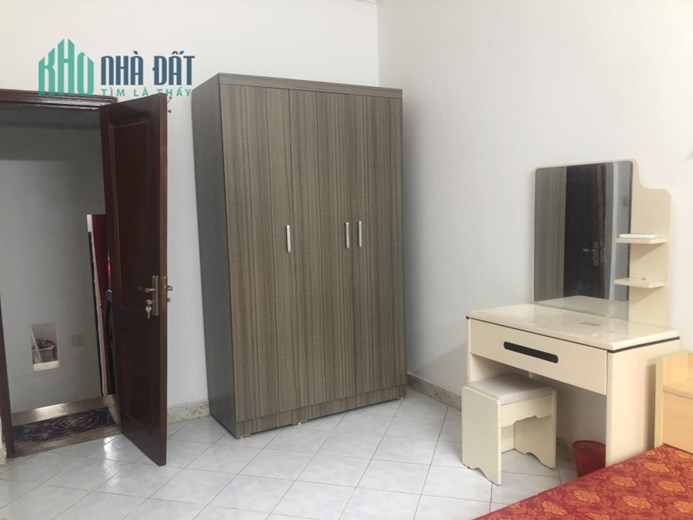 Bán Gấp Nhà Phố Lương Định Của ÔTô đỗ cửa 37m 5Tầng MT 4,2 chỉ 3,8 tỷ.