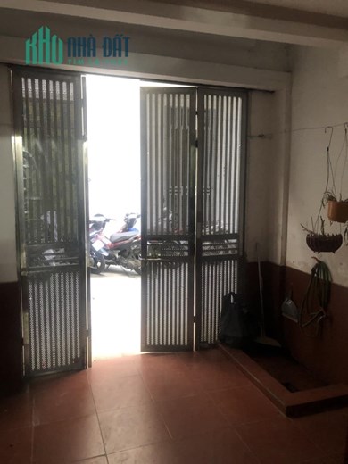 Bán Gấp Nhà Phố Lương Định Của ÔTô đỗ cửa 37m 5Tầng MT 4,2 chỉ 3,8 tỷ.
