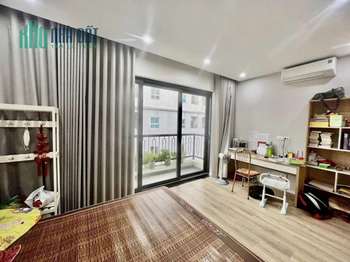 BIỆT THỰ LIỀN KỀ - PHÂN LÔ - Ô TÔ CHẠY VÒNG QUANH - TẶNG FULL NỘI THẤT - THOÁNG TRƯỚC SAU - AN NINH