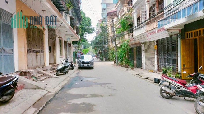 Phân lô  - phố Tam Trinh, 80 m², 4 tầng, MT 6.8m, giá 12.5tỷ. Lh 0945132886