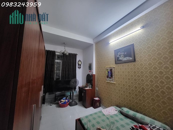 Kẹt bank bán gấp nhà HXH Phan Văn Trị, Bình Thạnh, 47m2, 3 tầng, chỉ 5 tỷ
