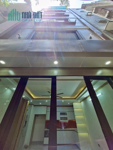 Bán nhà Chùa Bộc – Đống Đa 6 tầng- thang máy-nhà mới-ở sướng- chỉ 7.2 tỷ