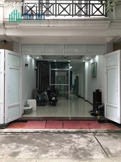 Cho thuê tầng 1 nhà liền kề khu dự án ở Trường Chinh, gần Ngã Tư Sở.