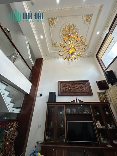 Nguyễn Phúc Chu 75 m2 5 lầu 7 x 11 11 tỷ Phường 15 Tân Bình