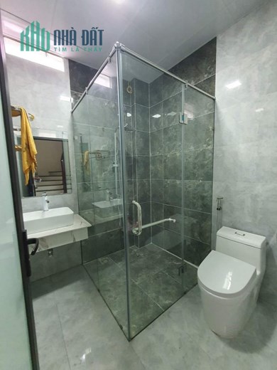 Bán NHà PHố Thái Thịnh Đống Đa 37m - 5T - MT 4.5 m - Giá 4.2 tỷ Nhà Mới ở Ngay